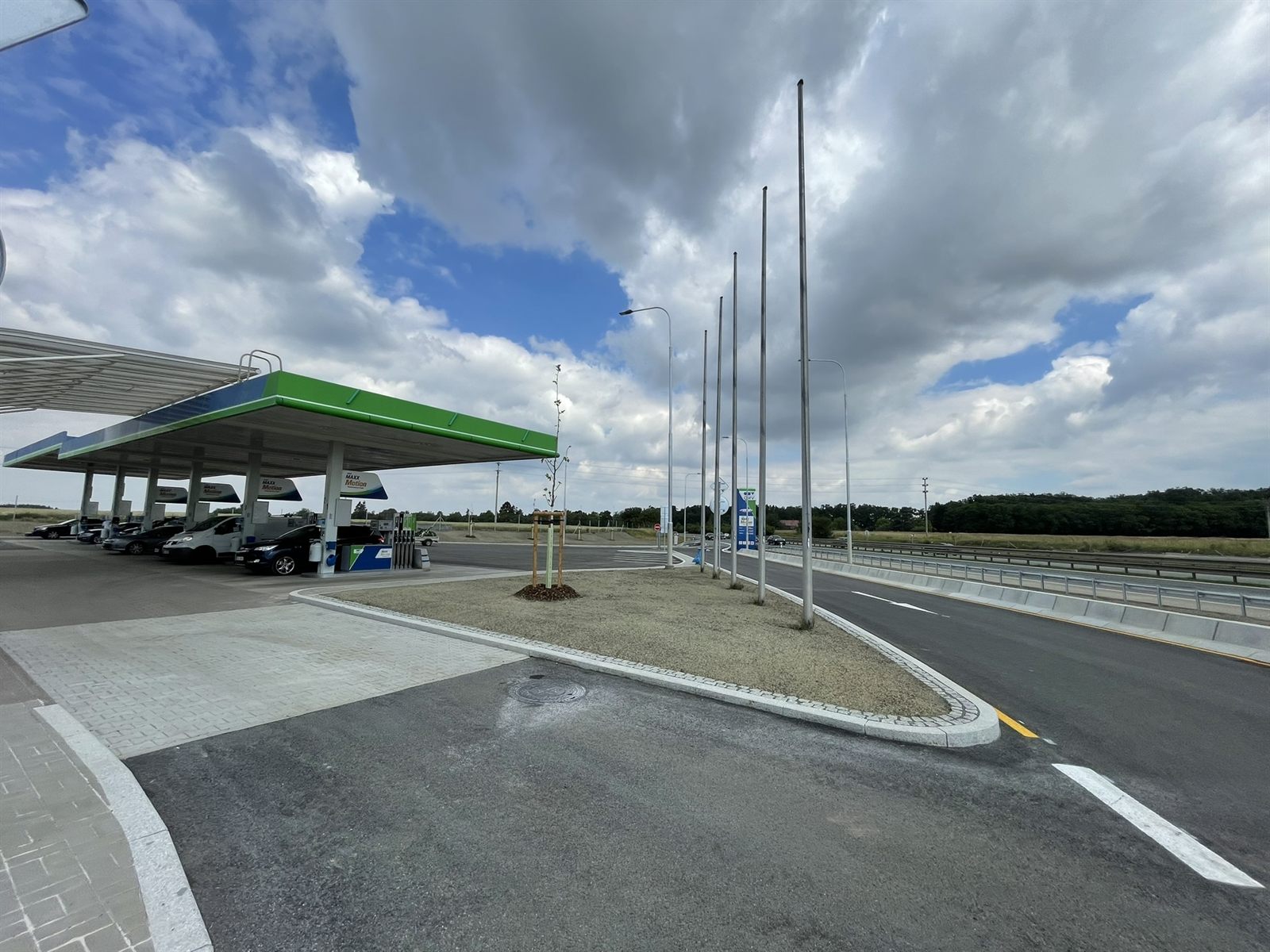 Oprava odpočívky Klíčany – vlevo